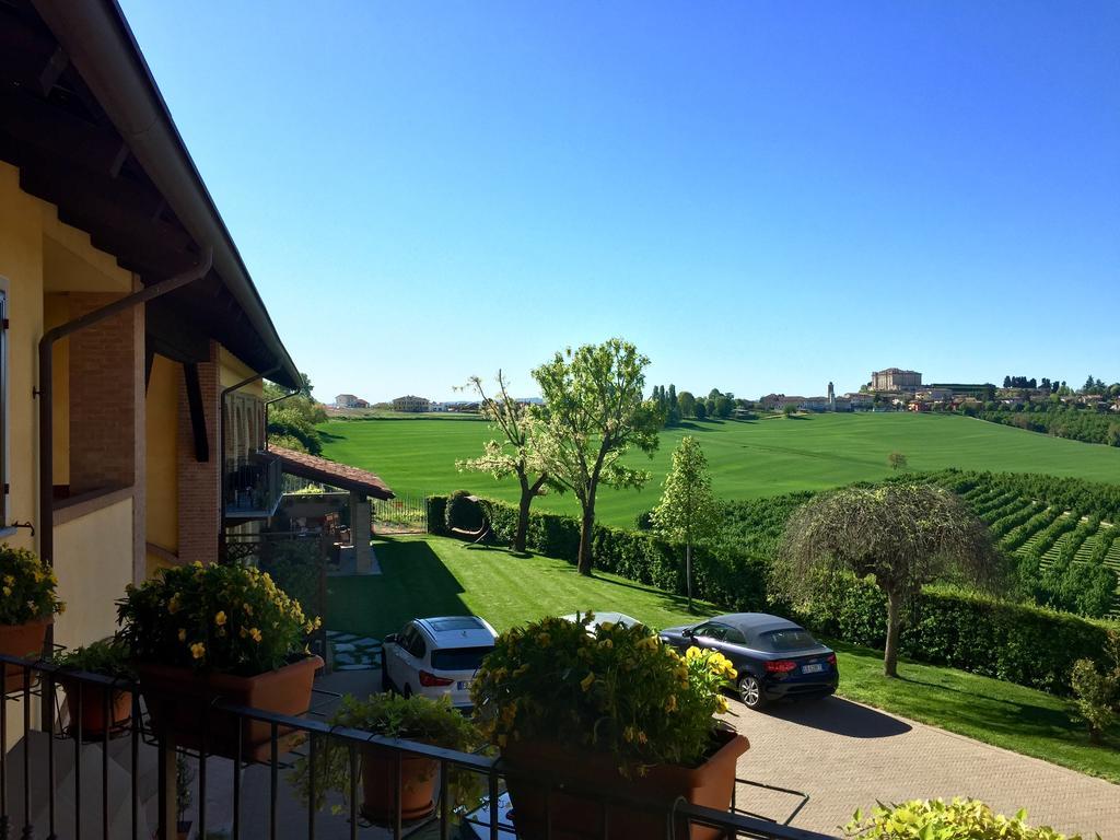 Bed and Breakfast Cascina Cortine Guarene Exterior foto