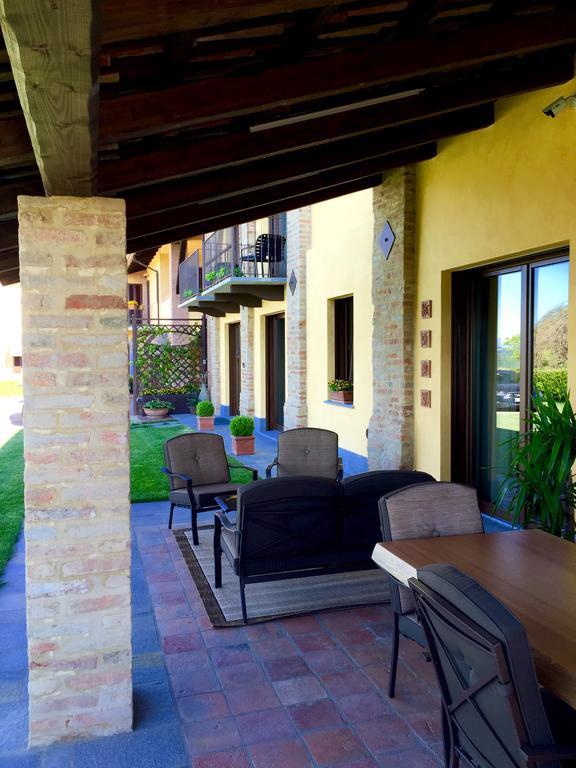 Bed and Breakfast Cascina Cortine Guarene Exterior foto